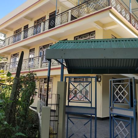 Hotel Pine Leaf Ґанґток Екстер'єр фото