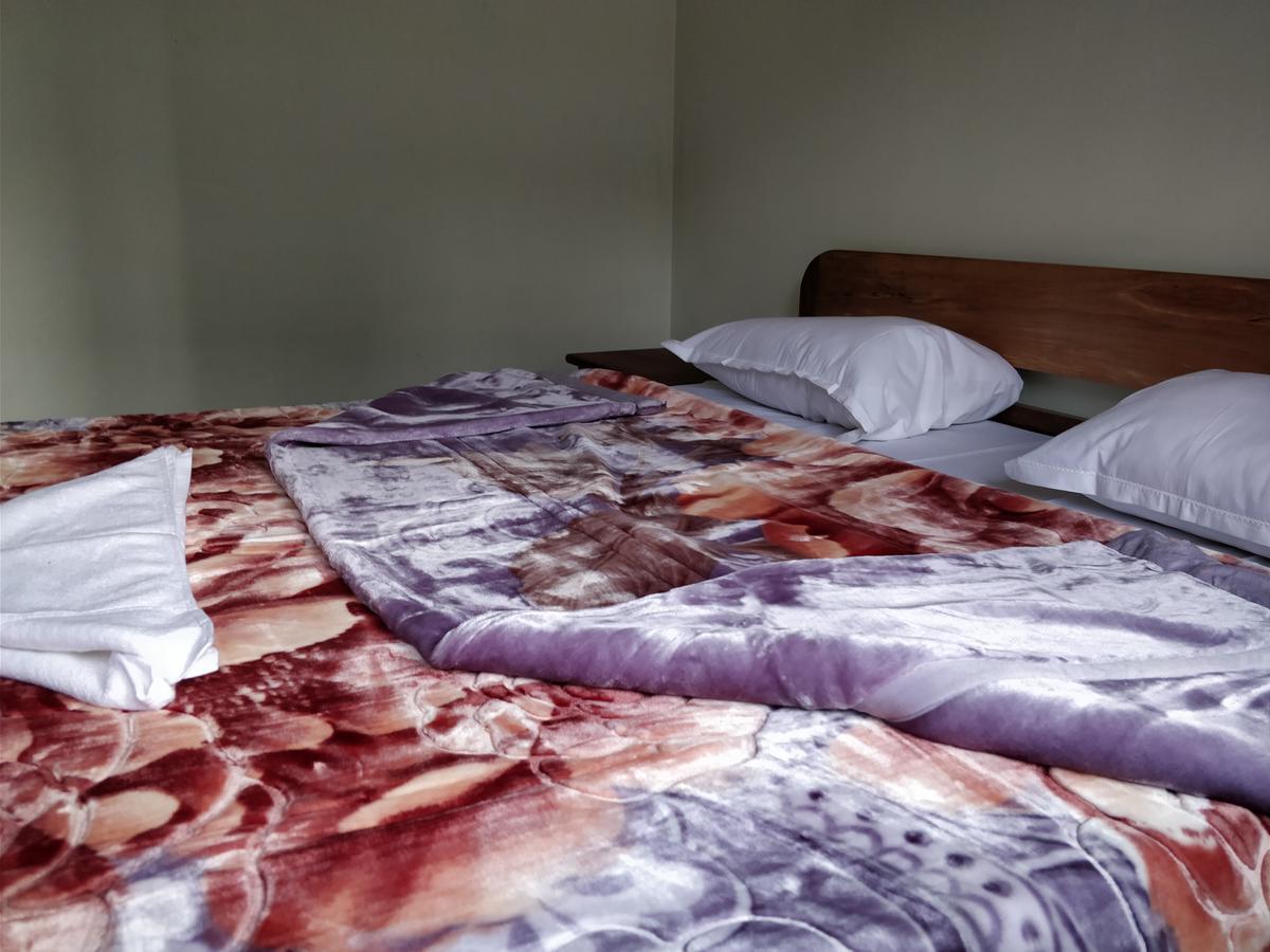 Hotel Pine Leaf Ґанґток Екстер'єр фото