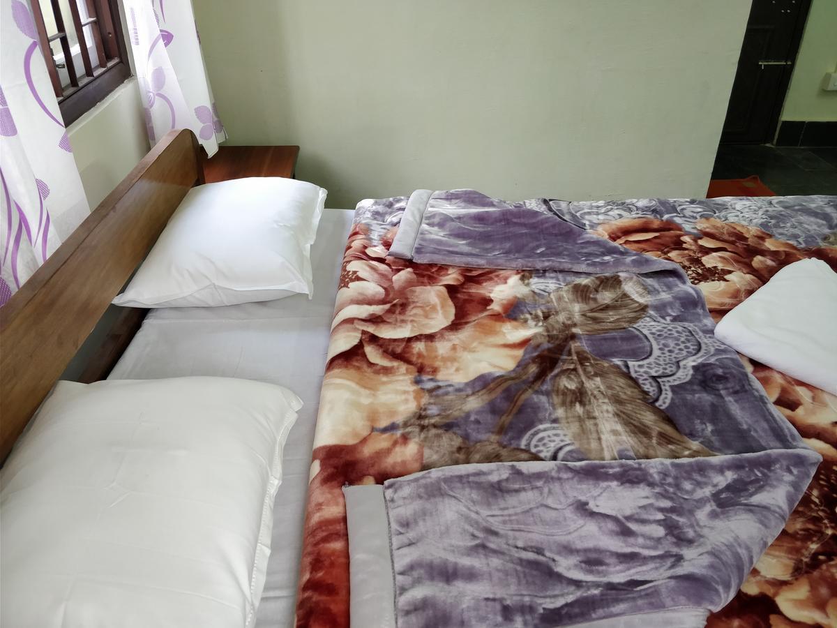 Hotel Pine Leaf Ґанґток Екстер'єр фото